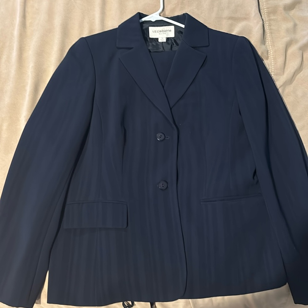 Liz Claiborne suit set size 10